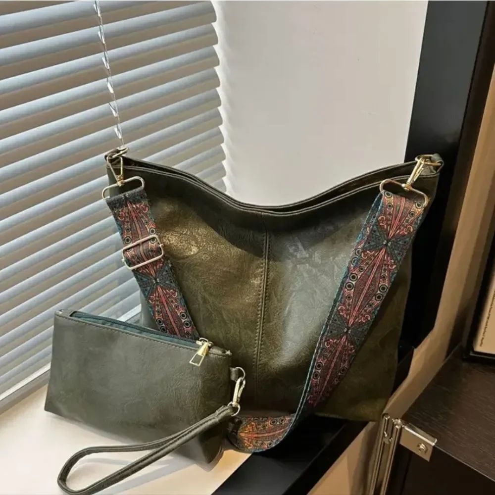 Green Bohemian Purse Bag with Matching Wristlet